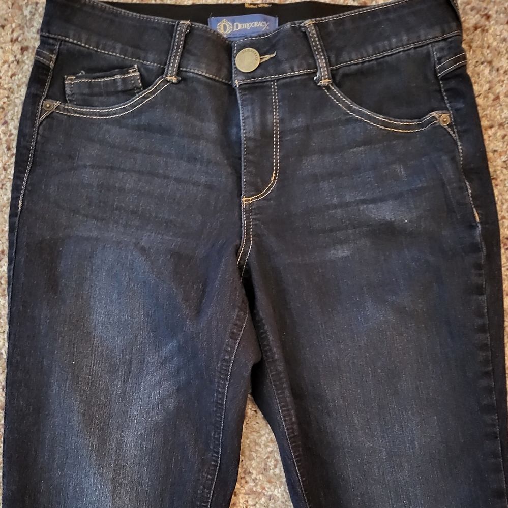 Like New! Democracy Jean's